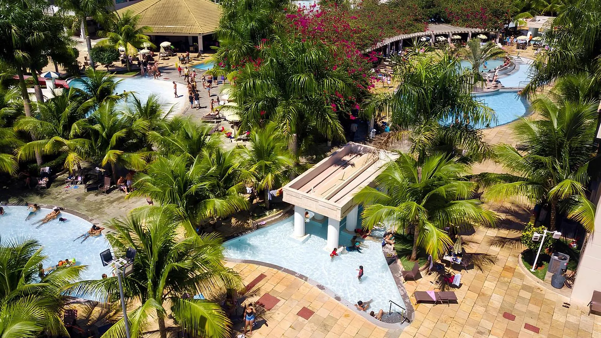 Aparthotel L'Acqua Diroma I - II -Iii - IV E V- Temporada Cn Adriele à Caldas Novas 0*,  Brésil